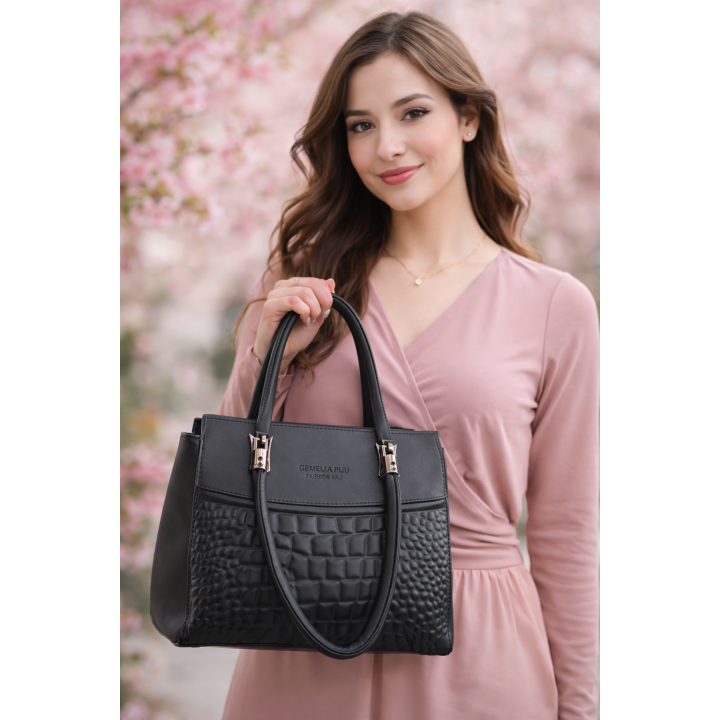 Cartera  color negro economica elegante-Latacunga