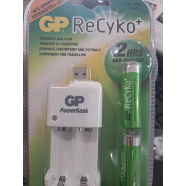 Cargador de bateria USB  GP  AA-AAA - Latacunga